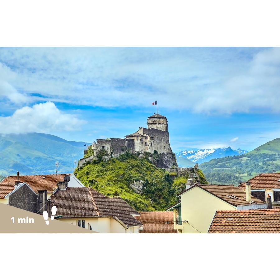 Air-Conditioned Flat With Terrace - Private & Independent - Lourdes Exterior foto